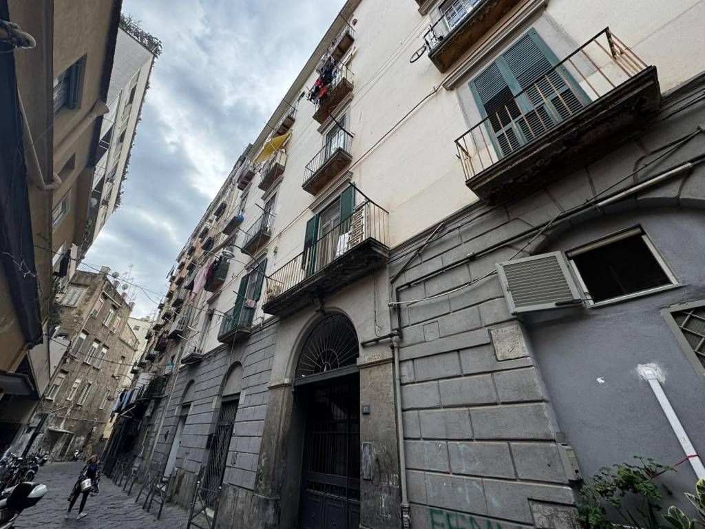 Appartamento a Napoli in Vico Santa Maria della Neve, 10 - Foto 2