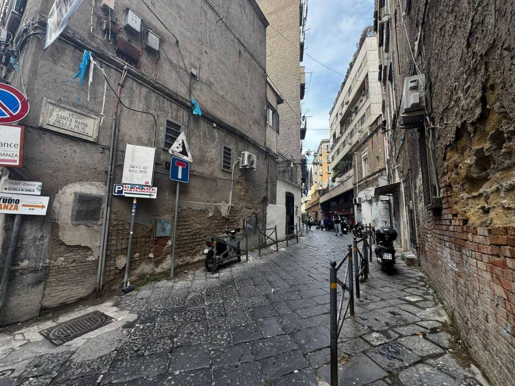 Appartamento a Napoli in Vico Santa Maria della Neve, 10 - Foto 5