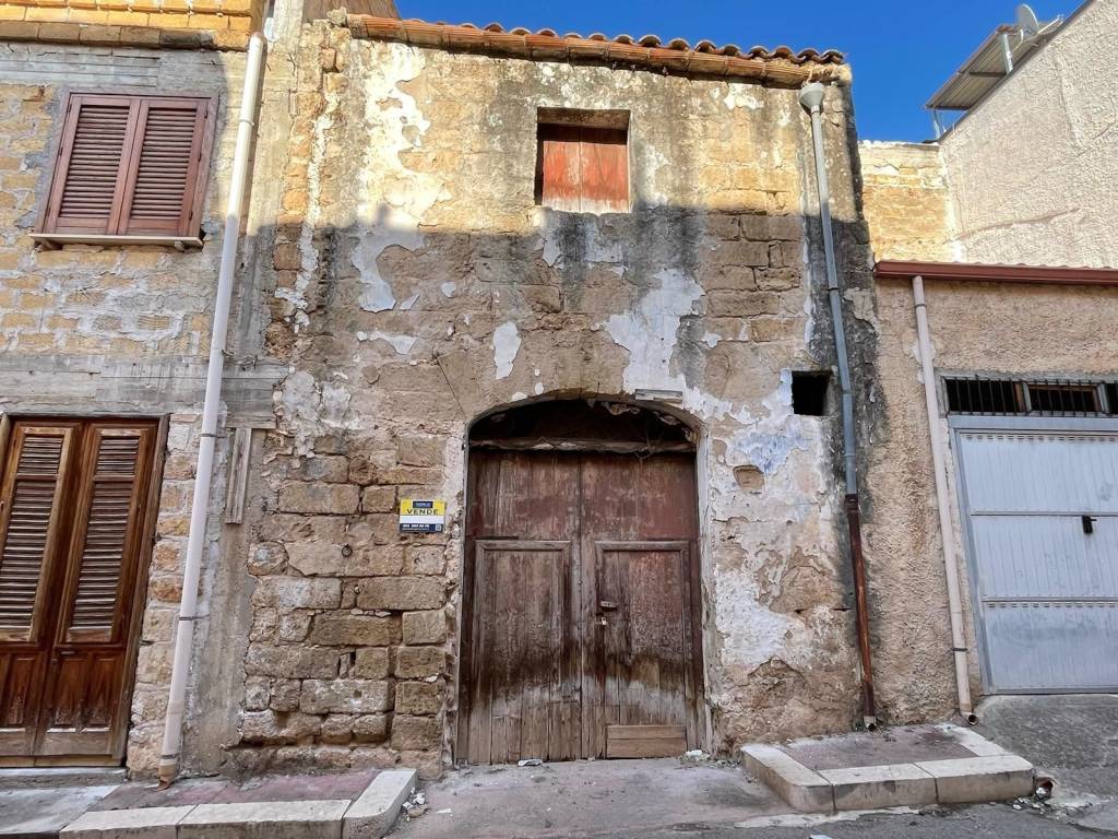 Casa indipendente a Cinisi in Via Sant'Andrea - Foto 3
