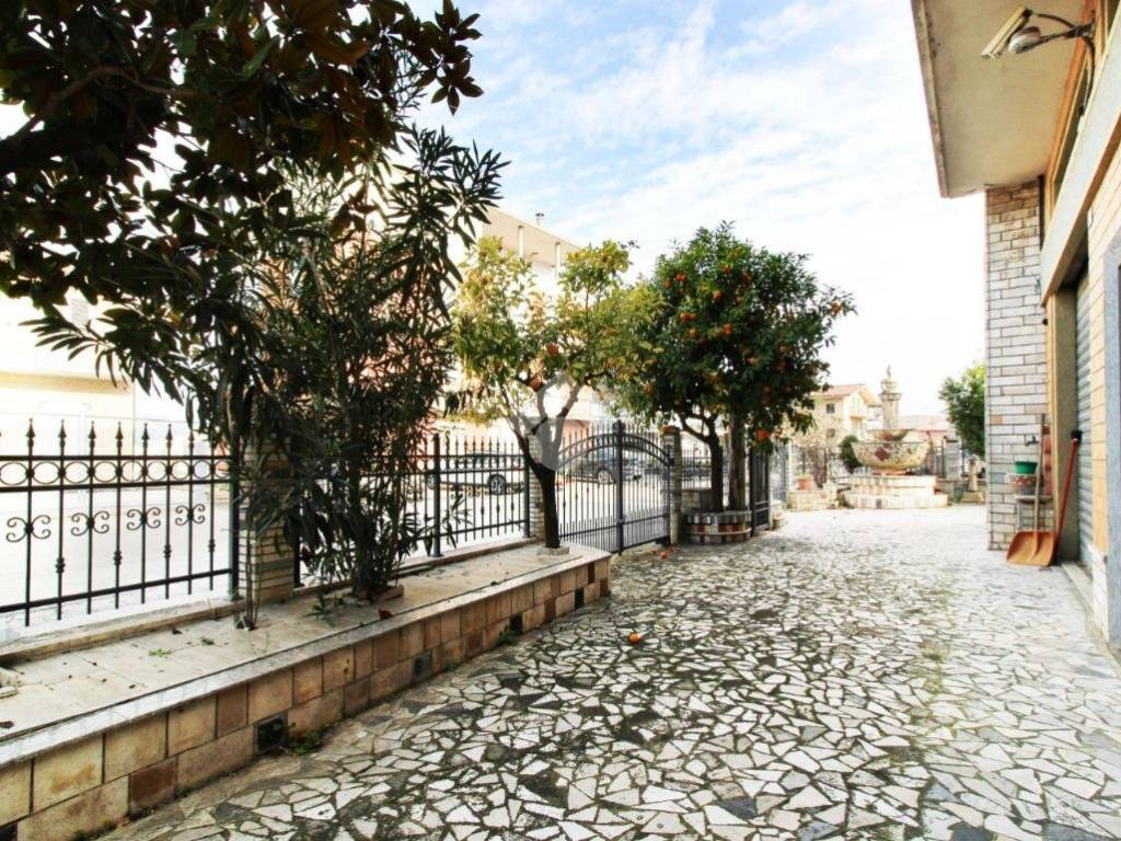 Casa indipendente a Fermo in Via degli Appennini, 150 - Foto 2