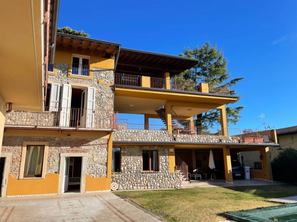Casa indipendente a Moniga del garda in Via Vittorio Emanuele II - Foto 2