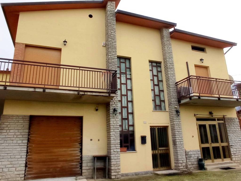 Villa a Piegaro in Via Papa Giovanni XXIII - Foto 3