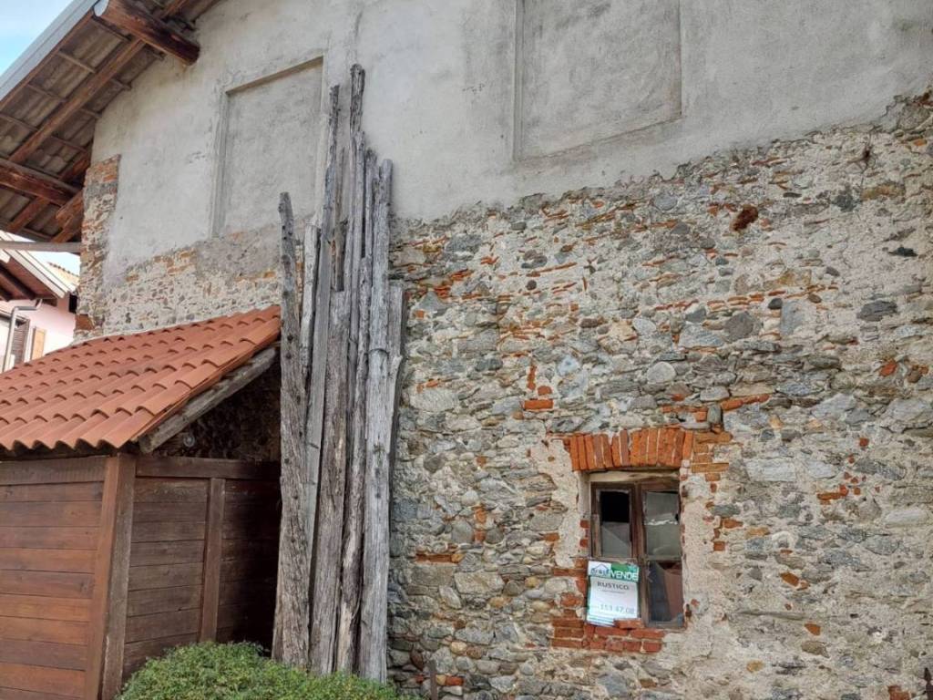 Rustico / casale a Cadrezzate con osmate in VIA MARCONI, 23 - Foto 3