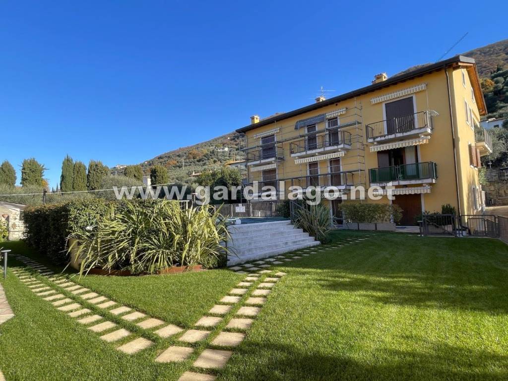 Appartamento a Torri del benaco in Via Giosuè Carducci - Foto 4