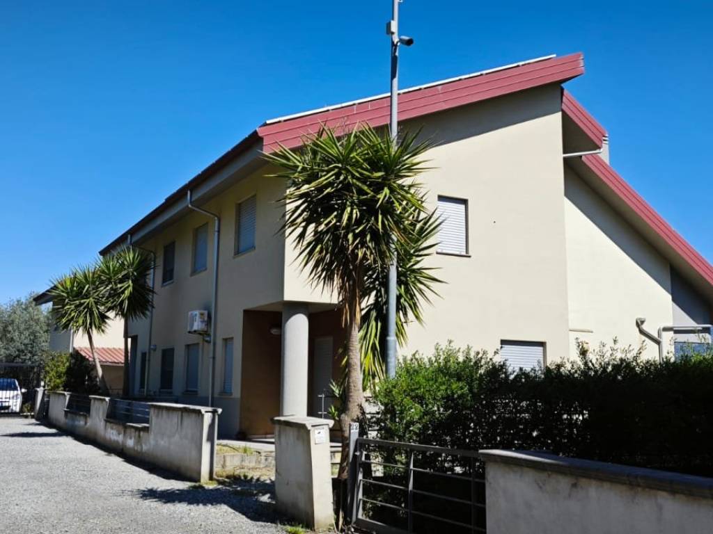 Villa a Montalto uffugo in Via Ferdinando II di Borbone - Foto 3