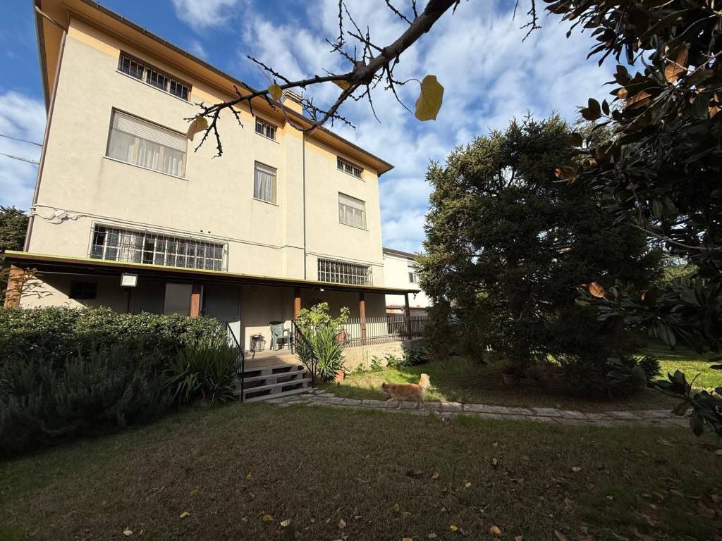 Casa indipendente a Mondolfo in Via Val Cesano, 17 - Foto 2