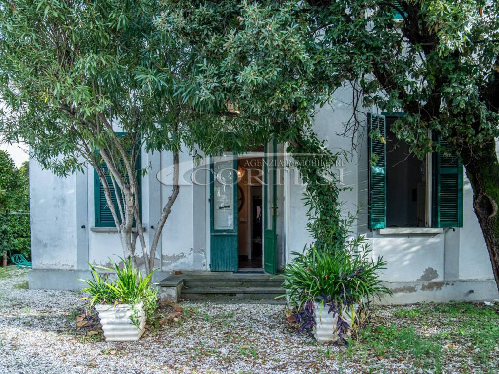 Villa a Mondolfo in Viale Giosuè Carducci, 101 - Foto 5