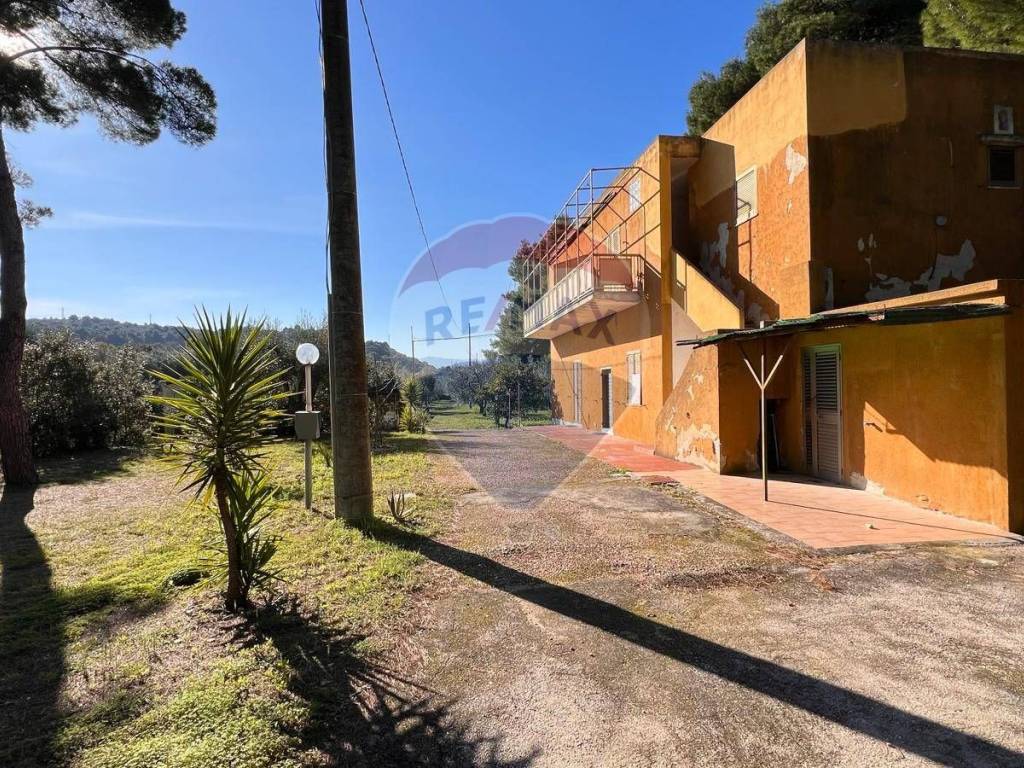 Villa a Vieste in Localita Santa Lucia - Foto 4