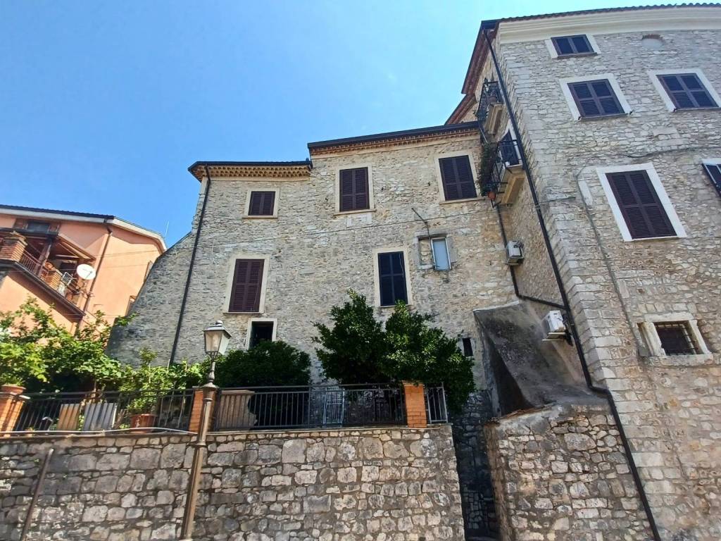 Appartamento a Amaseno in Via della Indipendenza - Foto 2