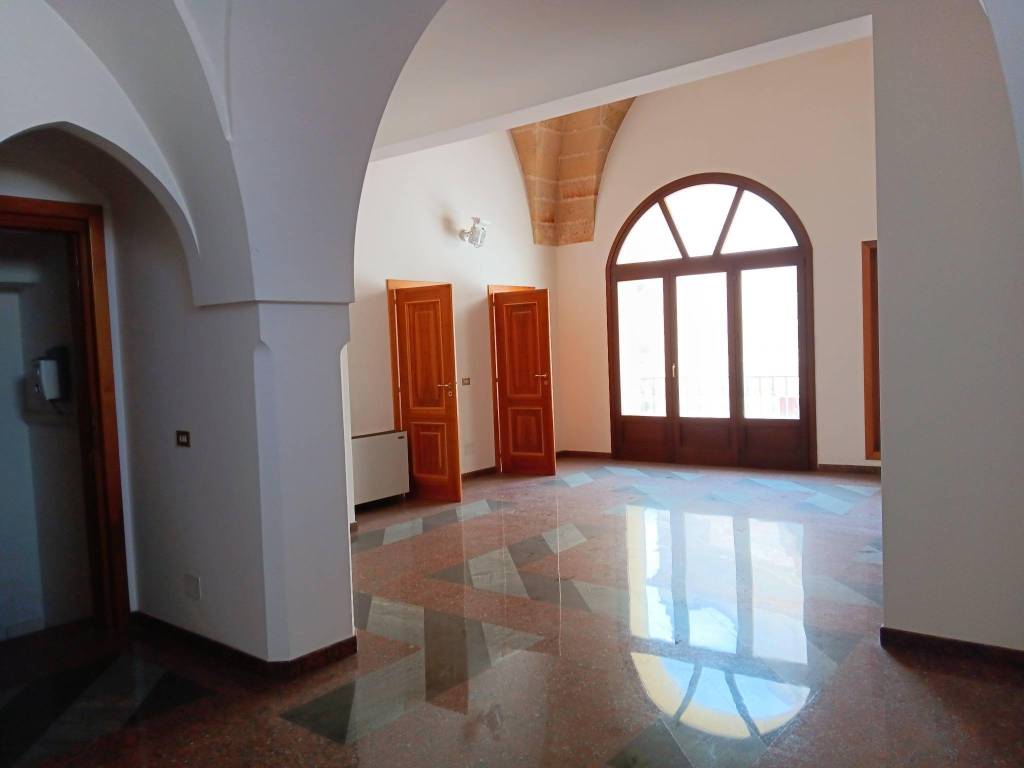 Appartamento a Manduria in Piazza Vittorio Veneto - Foto 2