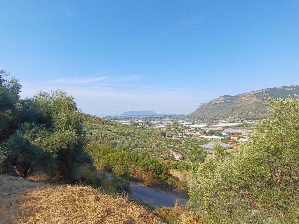 Terreno a Terracina in Via Pozzo Sant'Antonio - Foto 3