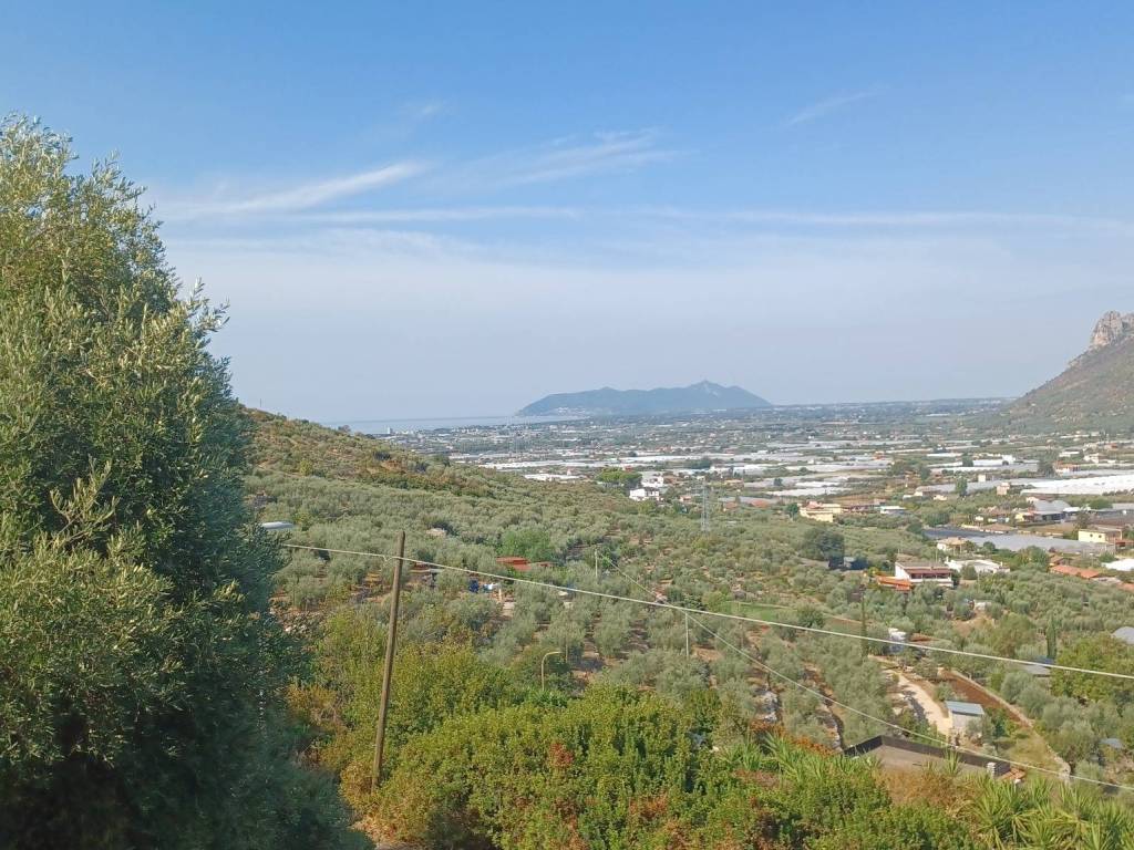 Terreno a Terracina in Via Pozzo Sant'Antonio - Foto 4