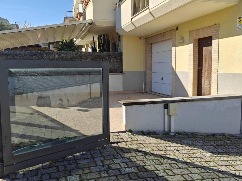 Villetta a schiera a Pescara in Strada Colle Renazzo - Foto 4