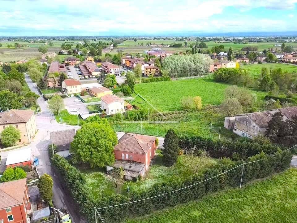 Villa a Correggio in Via Dinazzano , 55 - Foto 2