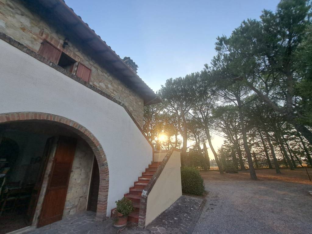 Rustico / casale a Castiglione del lago in Via dei Partigiani - Foto 2