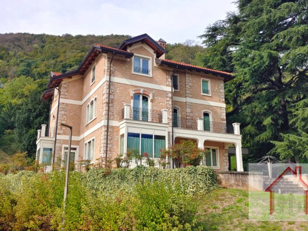 Villa a Piovene rocchette in Via Alessandro Rossi - Foto 2