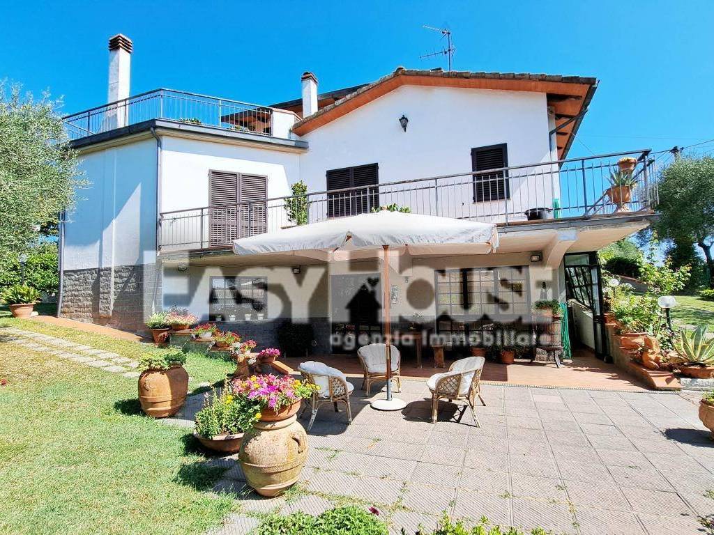 Villa a Castiglion fibocchi in Strada Provinciale Vecchia Aretina - Foto 2