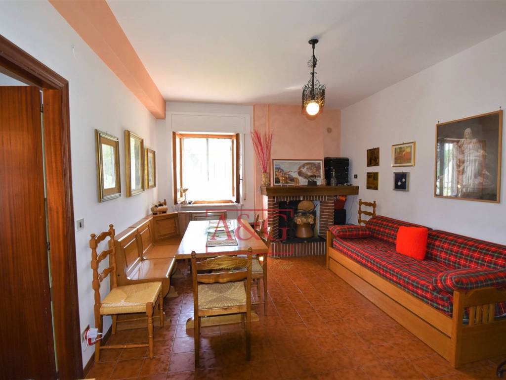 Appartamento a Montemonaco in Via Don Settimio Vallorani - Foto 2