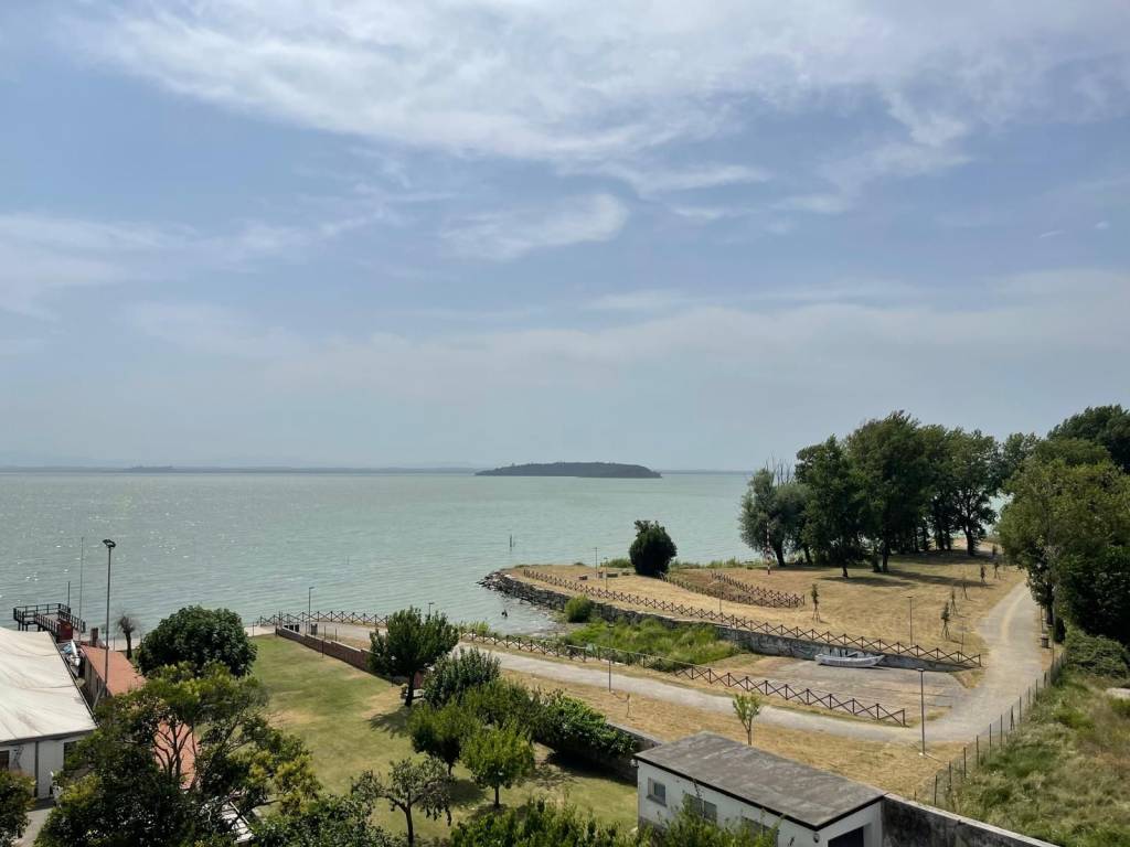 Appartamento a Passignano sul trasimeno in Viale Roma - Foto 5