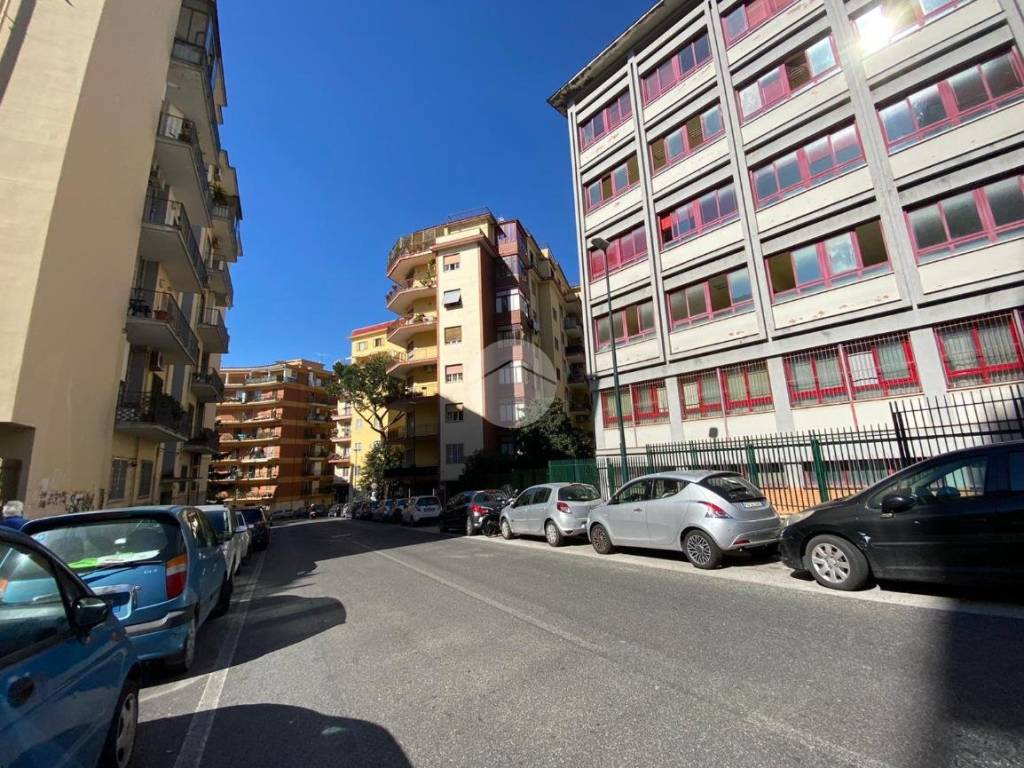 Immobile a Napoli in Via E. A. Mario, 24 - Foto 3
