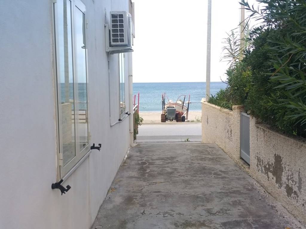 Casa indipendente a Messina in via lungomare san saba, 3 - Foto 4