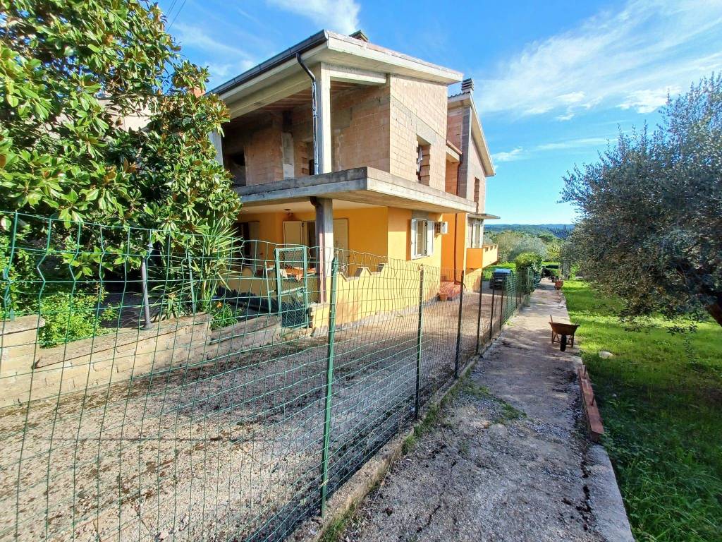 Appartamento a Calcata in Via Circonvallazione, 1 - Foto 2