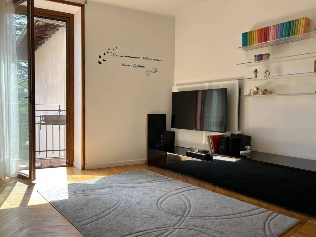 Appartamento a Cuasso al monte in Via Roma, 35 - Foto 3