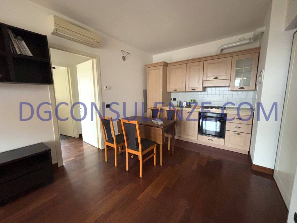 Appartamento a Milano in Via Pietro Colletta - Foto 1