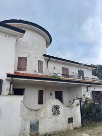 Villetta a schiera a San felice circeo in Via Giuseppe Verdi - Foto 4