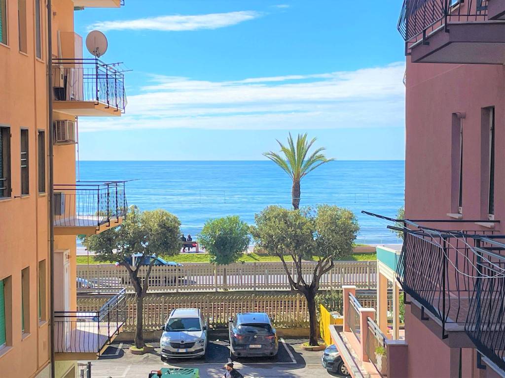 Appartamento a Pietra ligure in Viale Europa - Foto 1