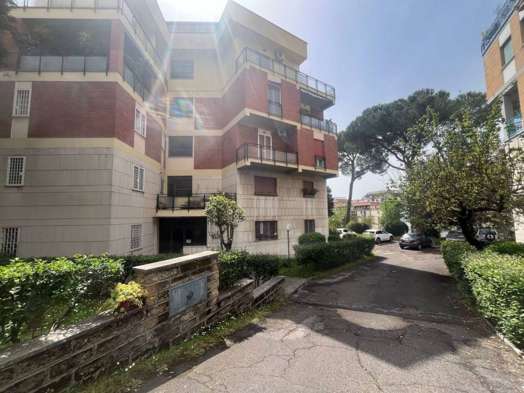 Appartamento a Roma in via Costantino Perazzi, 7 - Foto 1