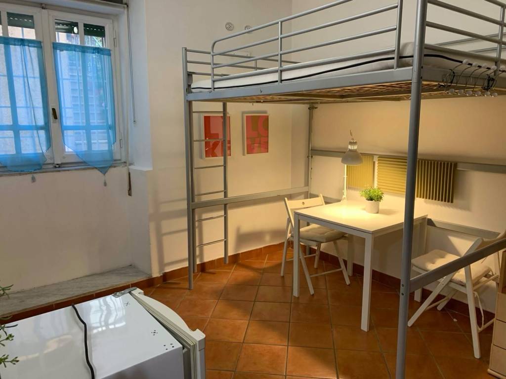Appartamento a Roma in Via Caltagirone, 15 - Foto 2