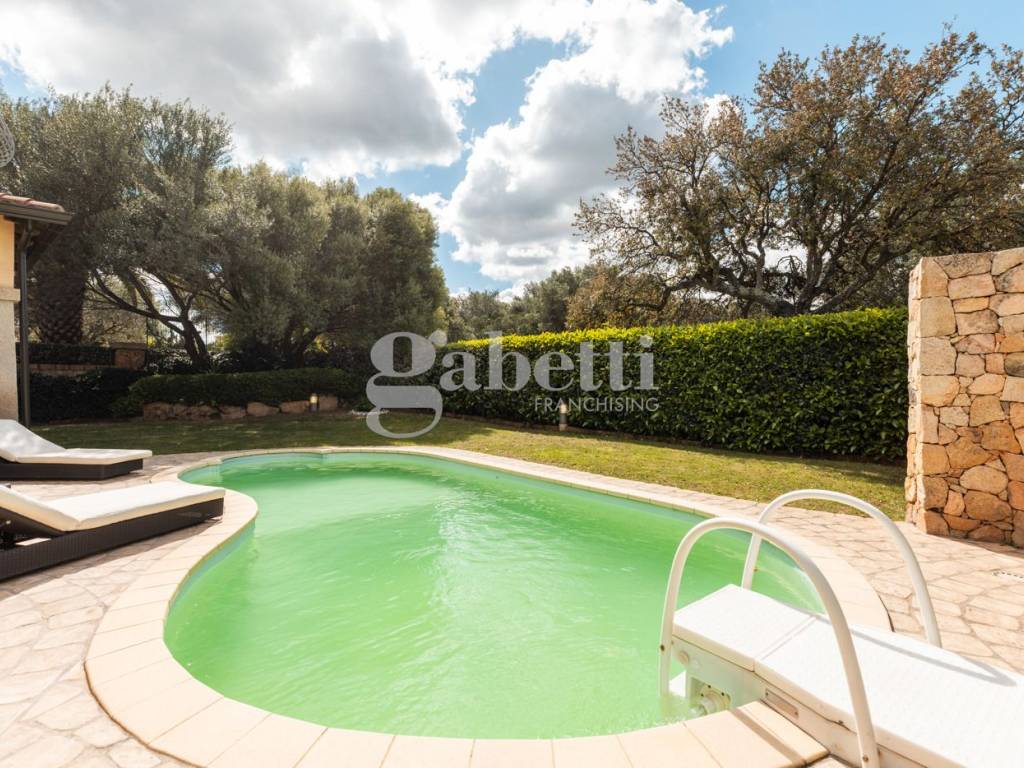 Villa a Olbia in via Salvatore Quasimodo, 27 - Foto 3