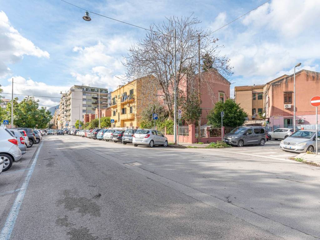 Appartamento a Palermo in Via Andrea Cirrincione, 24 - Foto 2