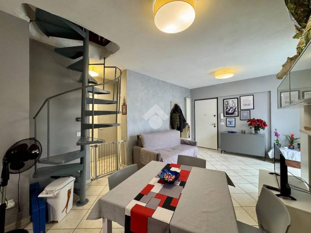 Appartamento a Tovo san giacomo in Via Giorni, Tovo S. Giacomo (SV), 66 - Foto 3