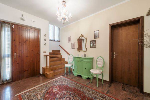 Villa a Cavaion veronese in Via del Bersagliere - Foto 2