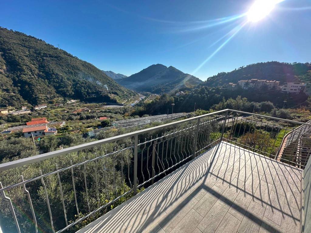 Villa a Ventimiglia in Località Serro Inferiore - Foto 2