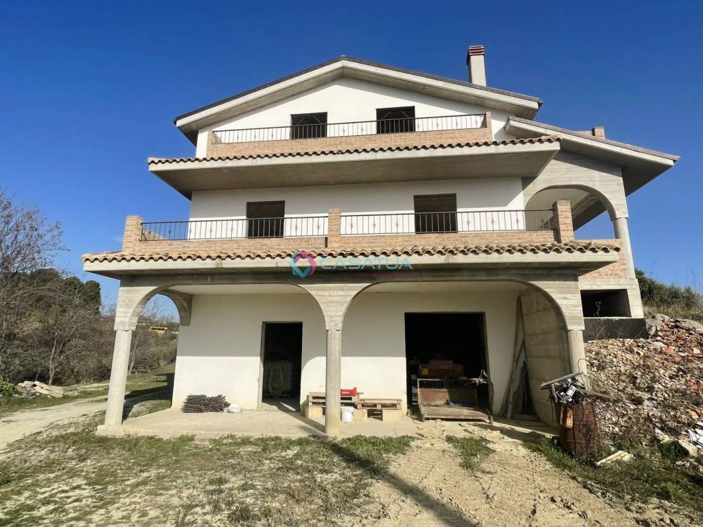 Villa a Spoltore in Strada Fonte Fredda - Foto 2