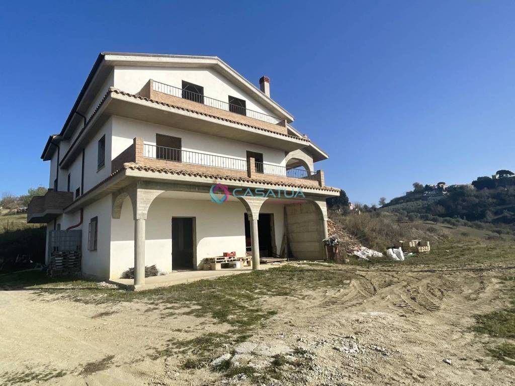 Villa a Spoltore in Strada Fonte Fredda - Foto 3