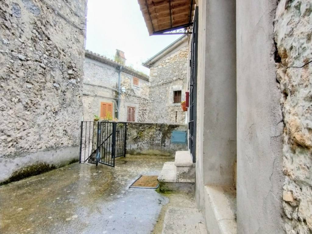 Casa indipendente a Colle san magno in Via Roma, 18 - Foto 3