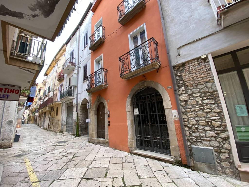 Casa indipendente a Fondi in Vicolo Ludovico Ariosto - Foto 2