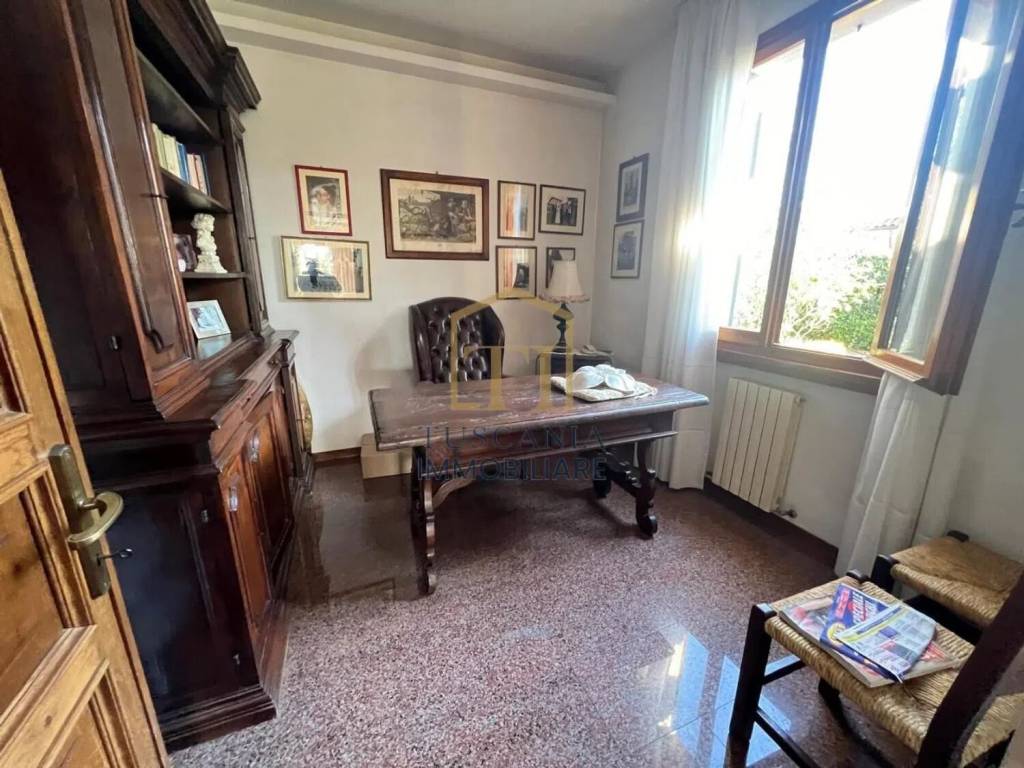Villa a Poggibonsi in Viale Guglielmo Marconi S.N.C. - Foto 4
