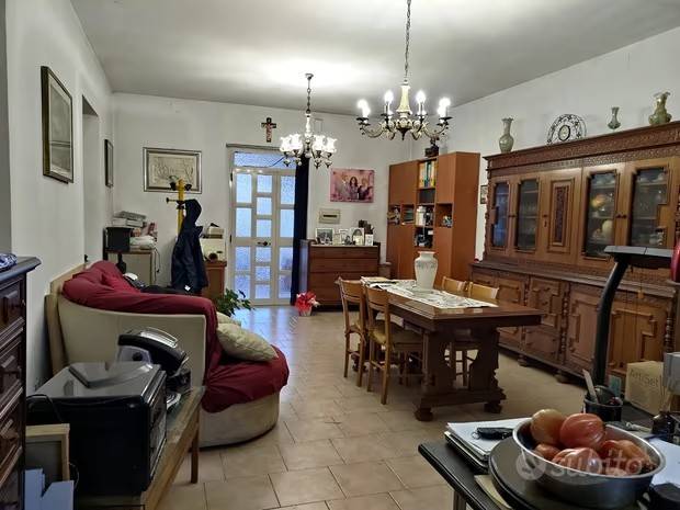 Casa indipendente a Pescara in Via dell'Emigrante, 71 - Foto 2