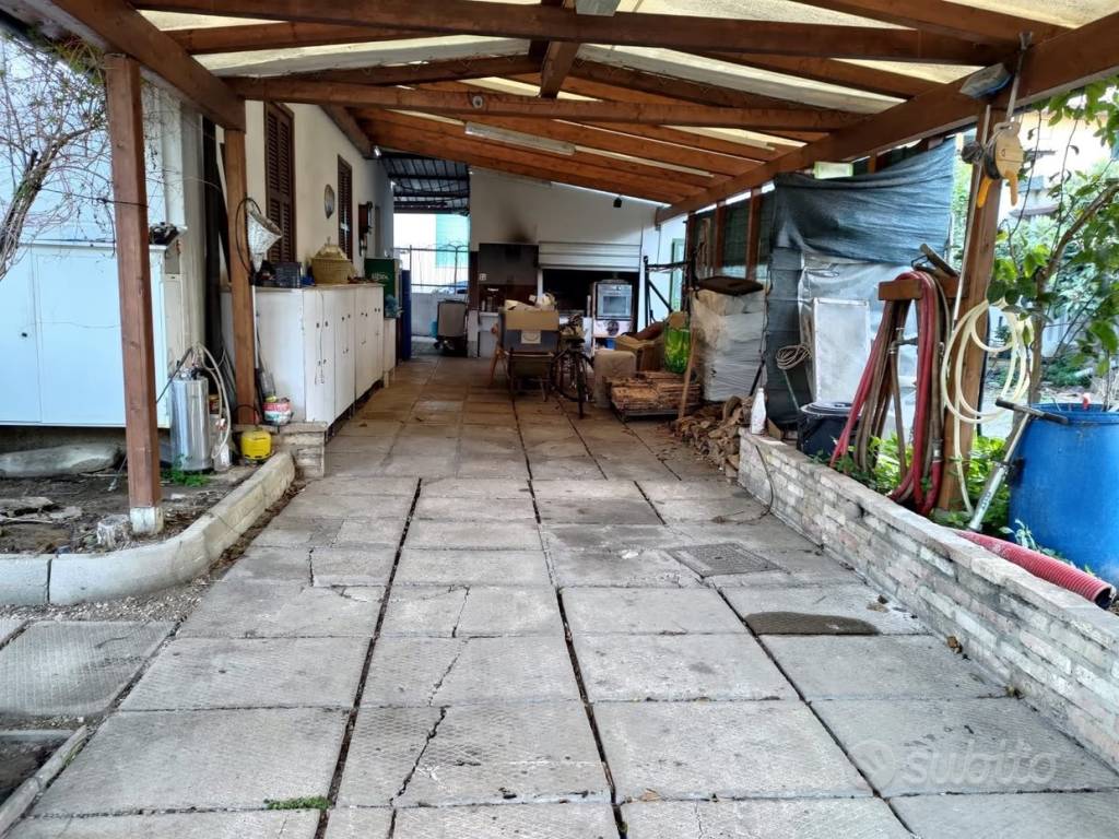 Casa indipendente a Pescara in Via dell'Emigrante, 71 - Foto 3