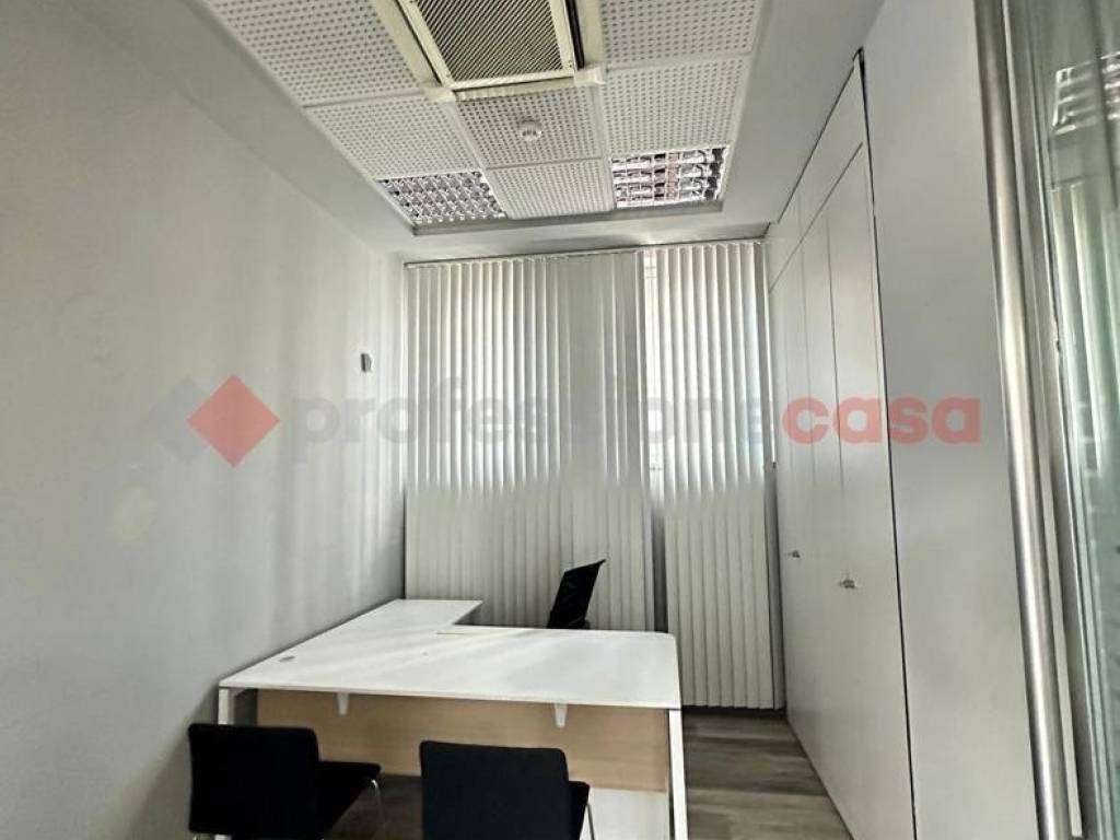 Immobile a Civitella in val di chiana in PIEVE AL TOPPO via Aretina Nord, 49 - Foto 4