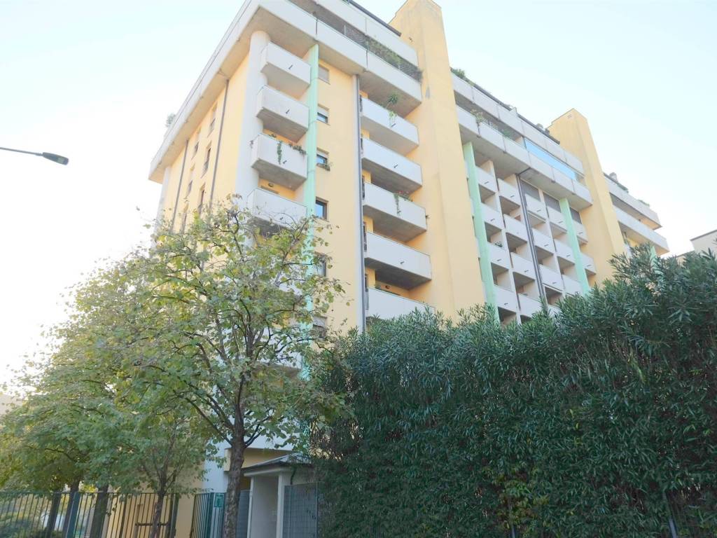 Appartamento a Milano in VIALE MARCHE, 99 - Foto 1
