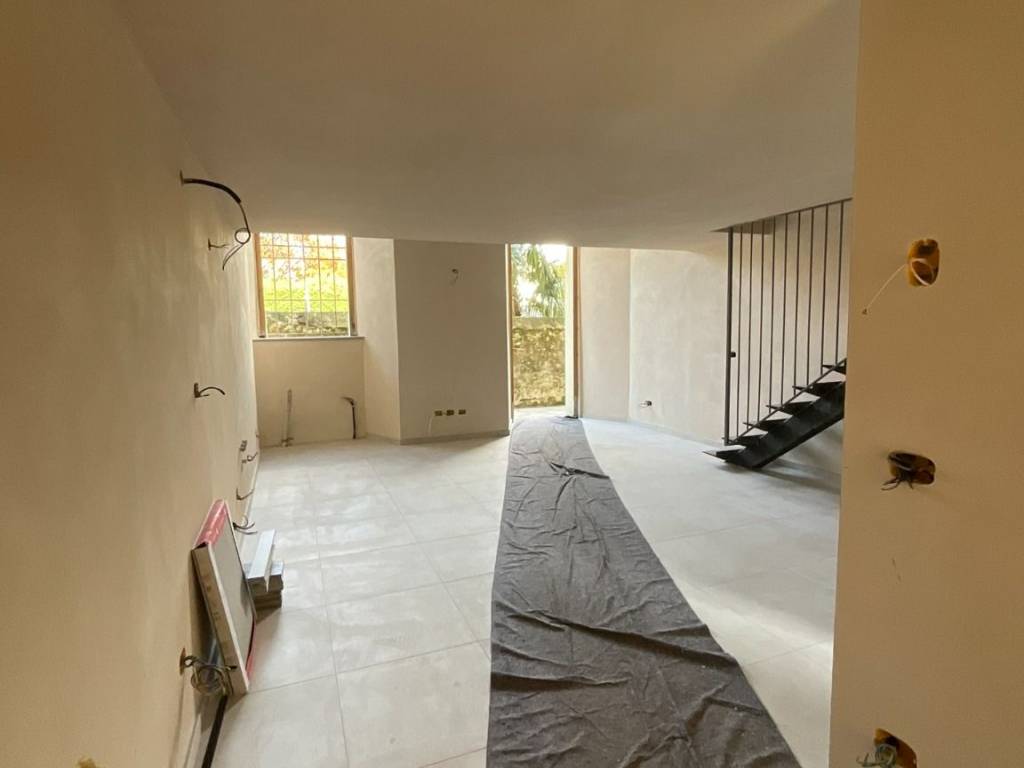 Appartamento a Cannobio in Via Paolo Zaccheo, 16 - Foto 4