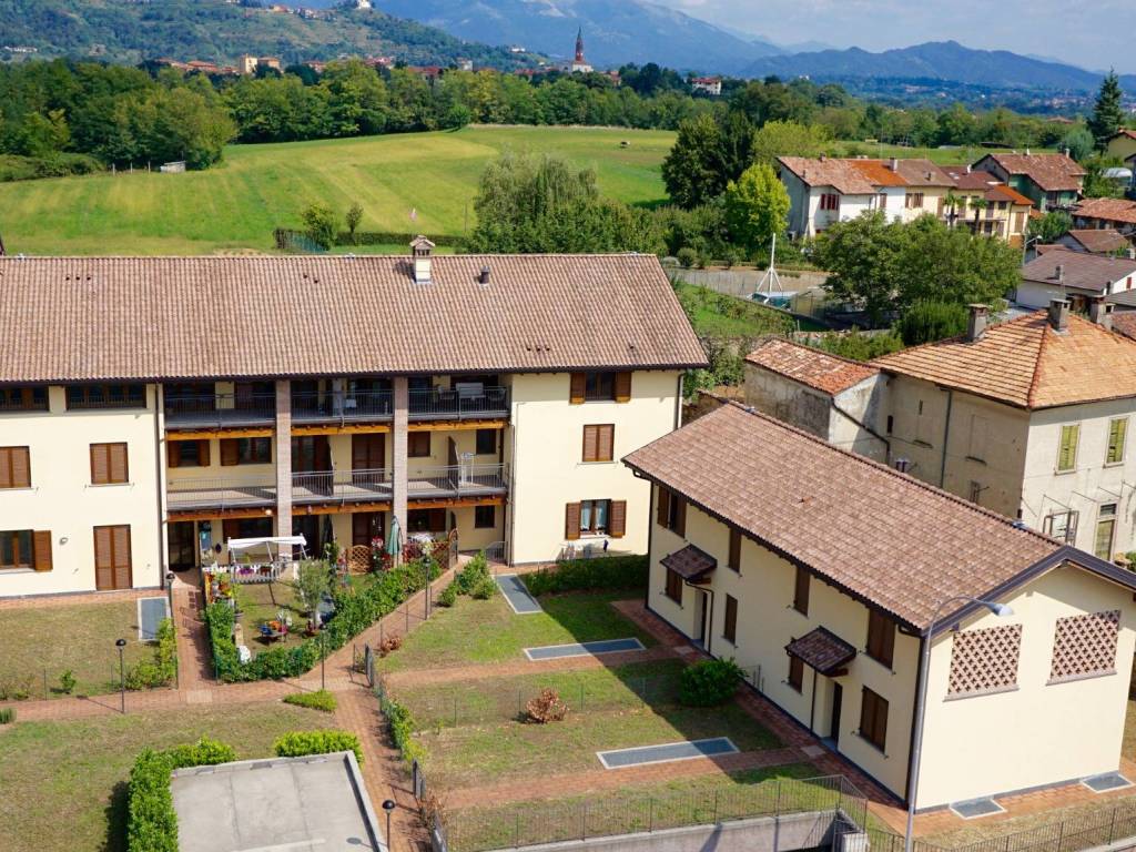 Villa a Casatenovo in Via Dante Alighieri, 6 - Foto 4