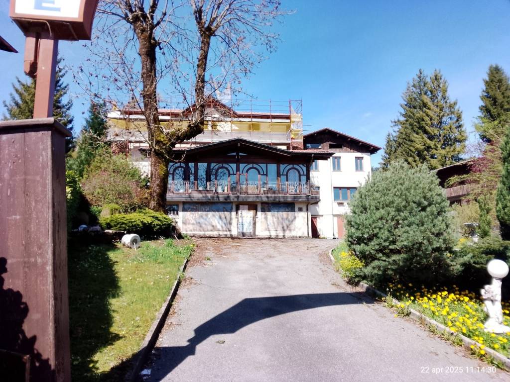 Palazzo / stabile a Selvino in Via Usignolo, 6 - Foto 2
