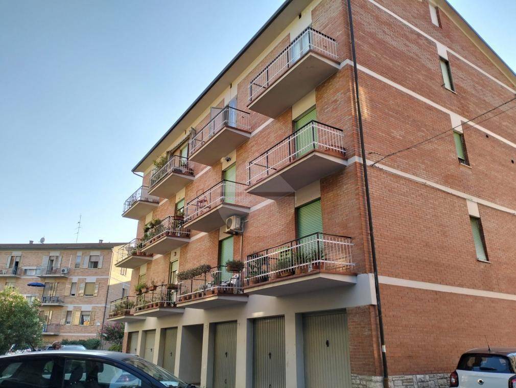 Appartamento a Perugia in VIA ALESSANDRO MANZONI - Foto 2
